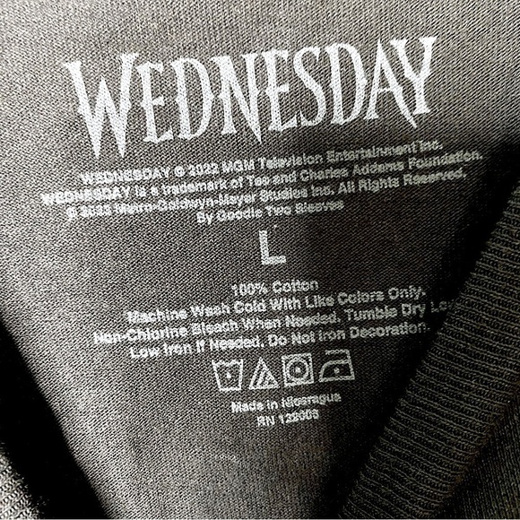 Wednesday Adams Black Graphic T-shirt Tee Nwt Size Large L - Picture 5 of 5